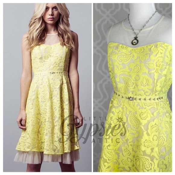 Ryu Dresses & Skirts - Ryu Lemon Flowers Jeweled Cocktail Dress
